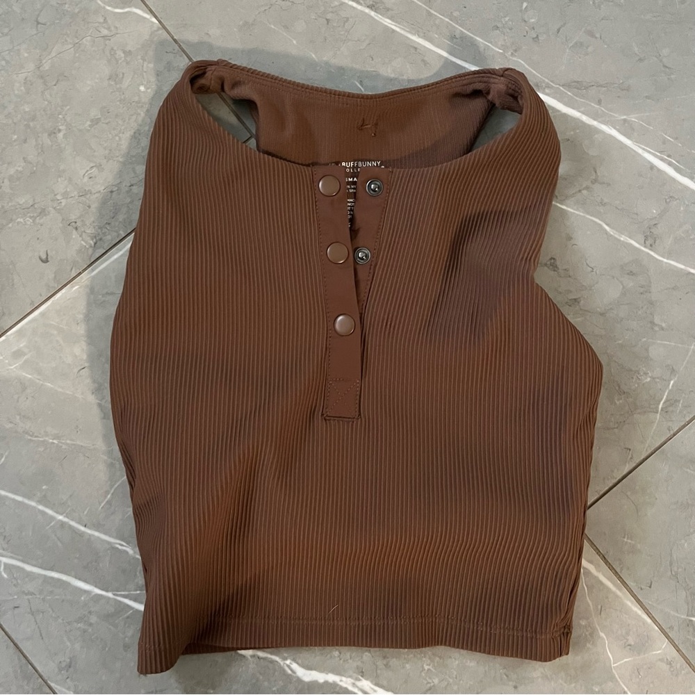 Buffbunny Henley Crop